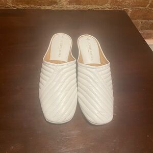 Jacques Levine Women's White Quilted Mules